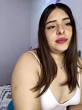 Snapshot of Nahomy_cm chatting on September 10, 10:10 pm Nahomy cm online show from September 10, 10:10 pm