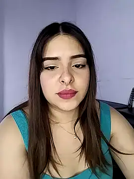 Snapshot of Nahomy_cm chatting on September 20, 9:27 pm Nahomy cm online show from September 20, 9:27 pm