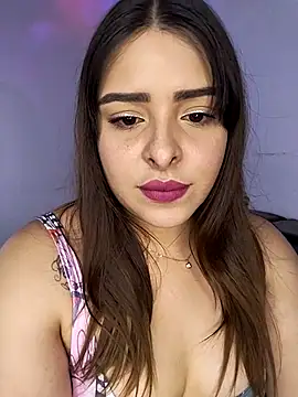 Snapshot of Nahomy_cm chatting on October 9, 8:40 pm Nahomy cm online show from October 9, 8:40 pm