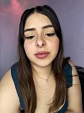 Nahomy cm online show from December 4, 8:50 pm