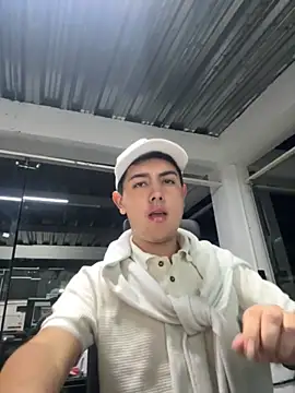 Snapshot of KAY_MONROE chatting on November 16, 11:32 pm KAY MONROE online show from November 16, 11:32 pm