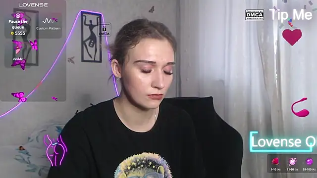 Snapshot of sweetest-cherry chatting on October 13, 11:43 am sweetest-cherry online show from October 13, 11:43 am