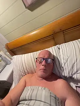 Snapshot of philefc chatting on October 15, 8:31 pm philefc online show from October 15, 8:31 pm