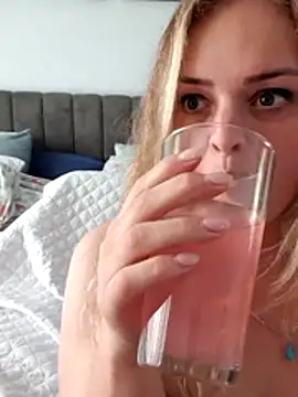 Bridgette03 online show from February 17, 2:41 am