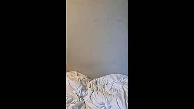 Snapshot of 3615-ULLA chatting on November 20, 3:01 pm 3615-ULLA online show from November 20, 3:01 pm