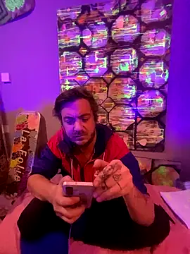 3615-ULLA online show from December 18, 10:27 pm