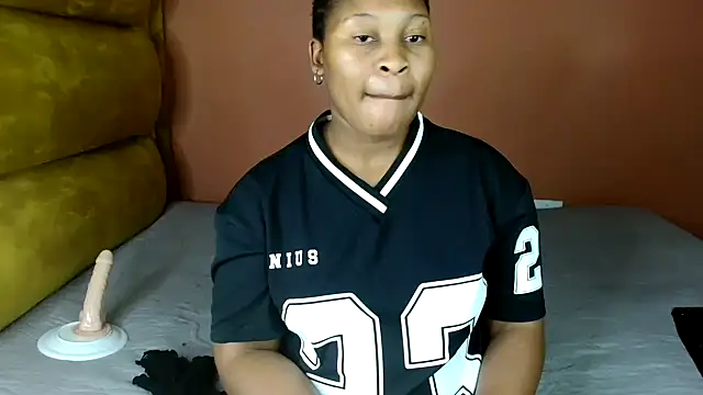 Snapshot of SexxyAddiict chatting on January 10, 3:25 pm SexxyAddiict online show from January 10, 3:25 pm