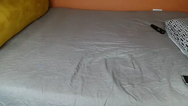 SexxyAddiict online show from April 7, 6:58 am