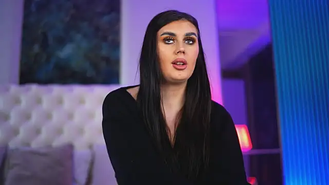 KendraMoon online show from November 7, 4:18 pm