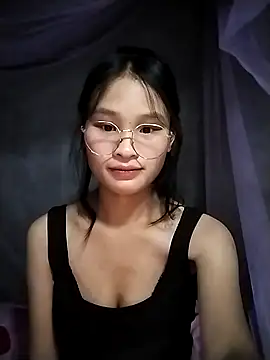 Snapshot of saronla_03 chatting on November 11, 4:07 pm saronla 03 online show from November 11, 4:07 pm