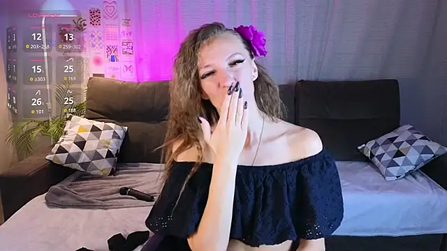 Jesica mooon online show from October 18, 1:30 am