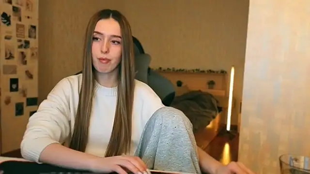 Snapshot of yourrdanceteacher chatting on February 21, 8:21 pm yourrdanceteacher online show from February 21, 8:21 pm