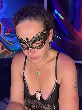 Nadja Noir online show from October 23, 4:12 am