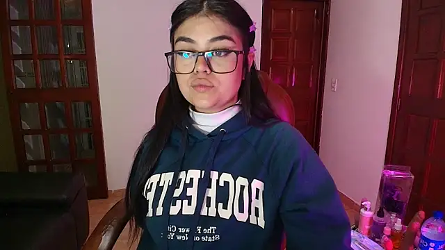 Mia Morelli  online show from November 6, 3:51 am