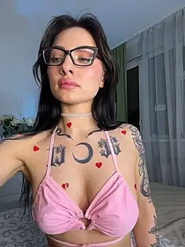 Snapshot of kaonasssiii chatting on February 14, 5:10 pm kaonasssiii online show from February 14, 5:10 pm