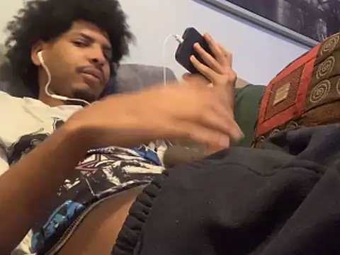 Snapshot of Insurance-03 chatting on October 20, 9:32 am Insurance-03 online show from October 20, 9:32 am