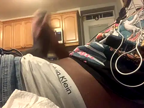 Snapshot of Insurance-03 chatting on November 8, 7:08 am Insurance-03 online show from November 8, 7:08 am