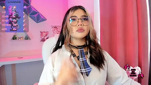 pinkk deemon online show from January 16, 1:04 pm