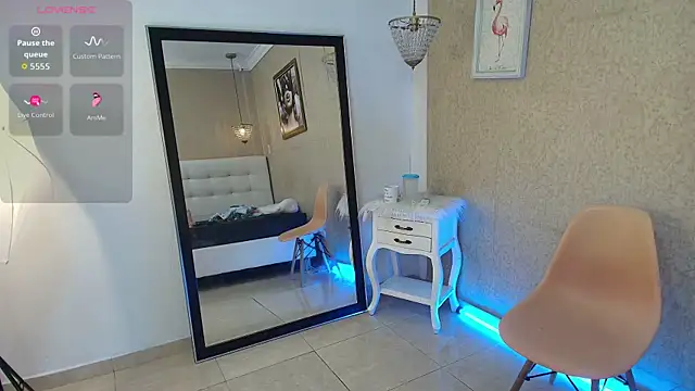 Miladiosa online show from October 24, 12:23 pm