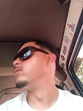 Snapshot of Deza-10 chatting on December 4, 4:05 pm Deza-10 online show from December 4, 4:05 pm