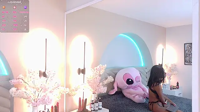 amy miller1 online show from April 3, 7:01 pm