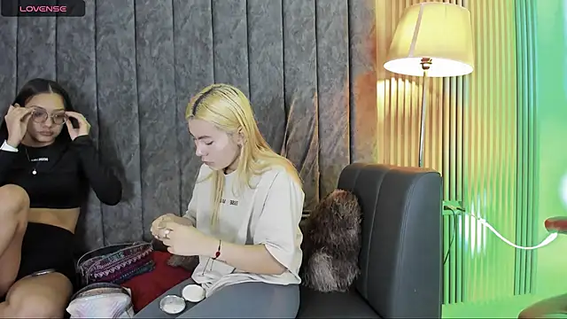 rubby lux online show from November 20, 12:49 pm