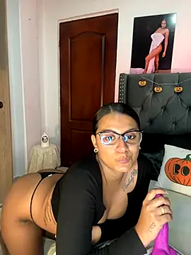 ema zoe online show from October 24, 12:08 am