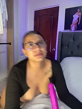 ema zoe online show from February 14, 12:18 am