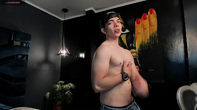 Eryonbradley online show from April 9, 11:21 pm