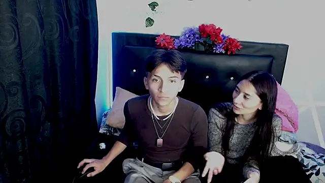 COZY7COUPLE online show from September 30, 11:54 pm
