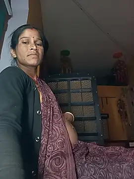 Snapshot of Sonam_pandeyji chatting on November 21, 2:27 pm Sonam pandeyji online show from November 21, 2:27 pm