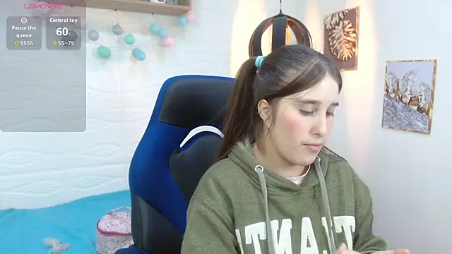 karlarousex online show from October 21, 4:46 am