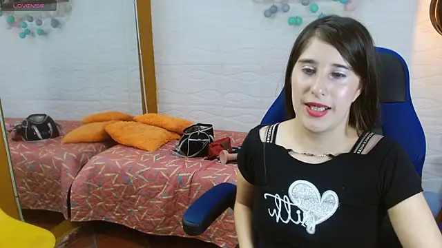 karlarousex online show from November 3, 10:21 pm