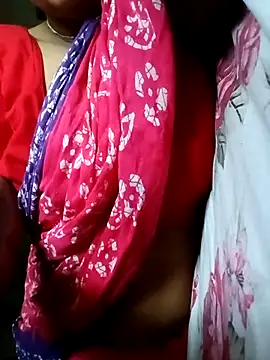 Snapshot of suparnadas141414 chatting on October 28, 1:53 am suparnadas141414 online show from October 28, 1:53 am