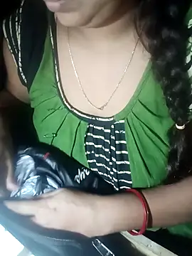 Snapshot of suparnadas141414 chatting on October 30, 1:40 am suparnadas141414 online show from October 30, 1:40 am