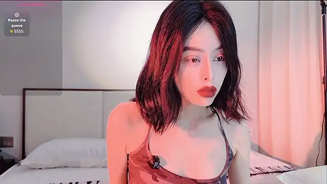 lucy-66 online show from December 17, 9:04 am