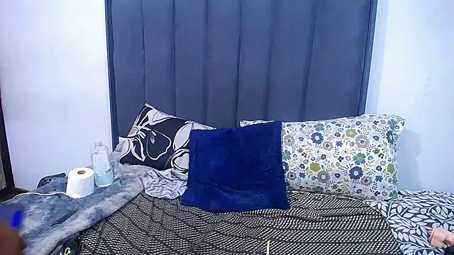 Snapshot of SexyyRedxxx chatting on September 18, 2:57 am SexyyRedxxx online show from September 18, 2:57 am