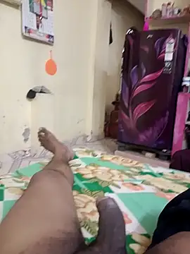 Tamilpayan09876 online show from April 8, 2:39 pm