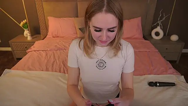 GabriellaJass online show from October 19, 7:58 pm