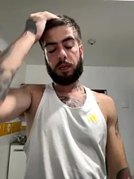 Snapshot of kirschxp chatting on January 15, 10:46 pm kirschxp online show from January 15, 10:46 pm