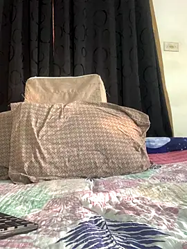 JamesDeker online show from November 20, 11:32 am