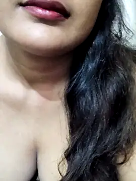 Snapshot of Cute_pinkii chatting on October 28, 8:00 pm Cute pinkii online show from October 28, 8:00 pm