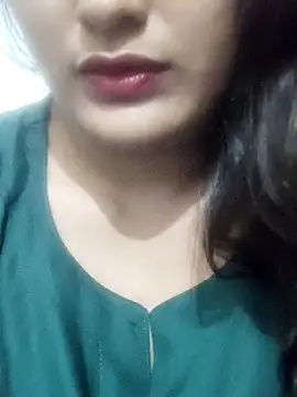 Snapshot of Cute_pinkii chatting on December 5, 7:43 pm Cute pinkii online show from December 5, 7:43 pm