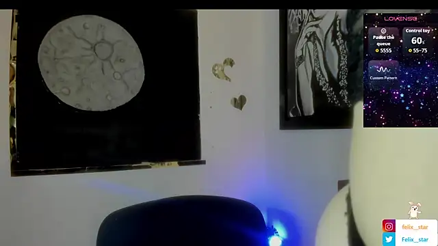 Roxannelorence  online show from November 7, 3:12 pm