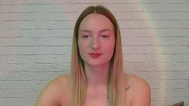 Snapshot of Alice_Sweet_01 chatting on November 13, 9:03 pm Alice Sweet 01 online show from November 13, 9:03 pm