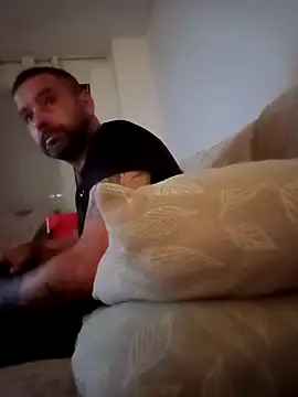 Feistysausage online show from September 27, 8:03 pm