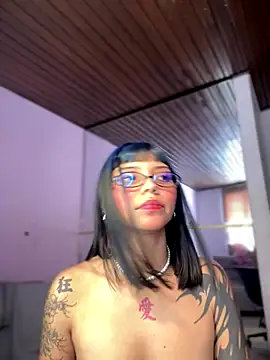 ZoeRaven Pink online show from October 17, 5:48 pm