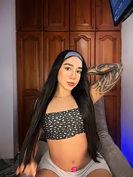 KaditaNavarro online show from March 22, 6:22 pm