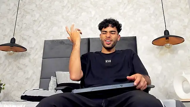 RaphaelDufort online show from October 15, 11:49 pm