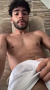 RaphaelDufort online show from December 21, 6:37 pm